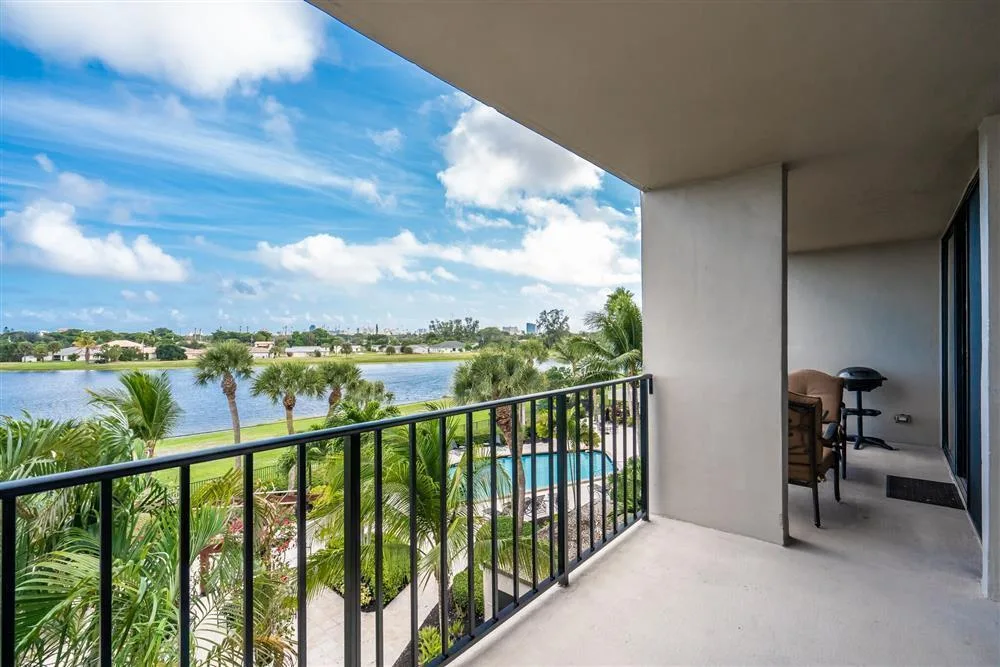 1830 Embassy Drive # 409, West Palm Beach, FL 33401 photo 10