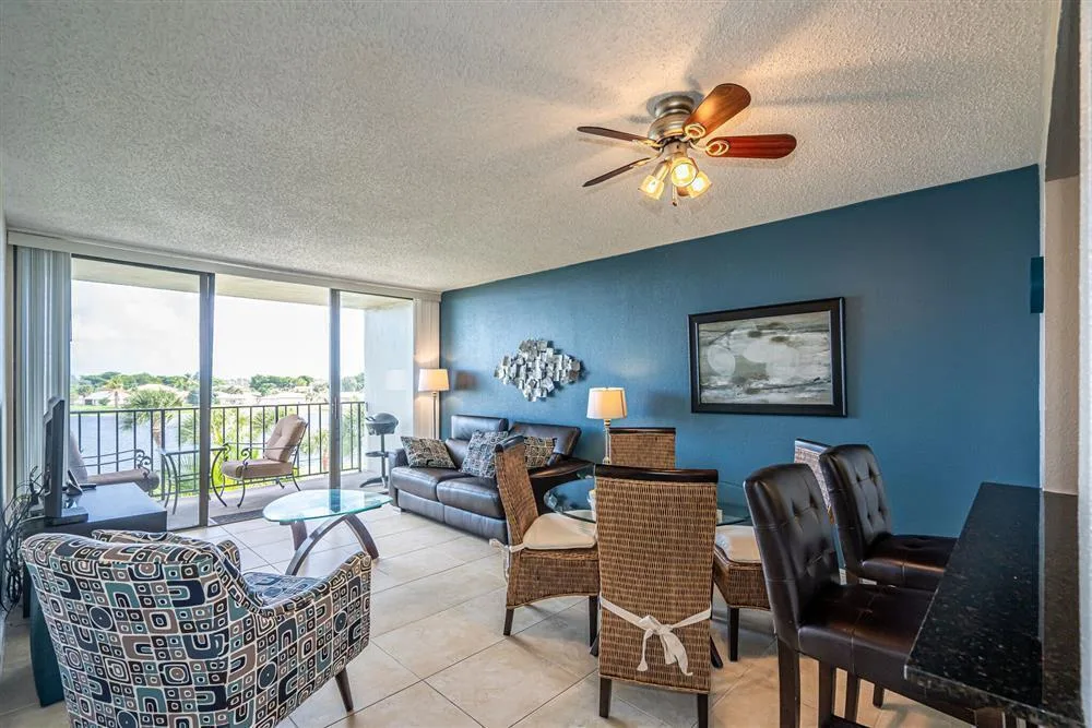 1830 Embassy Drive # 409, West Palm Beach, FL 33401 photo 2
