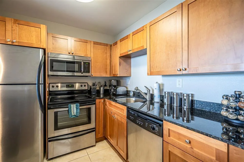 1830 Embassy Drive # 409, West Palm Beach, FL 33401 photo 5