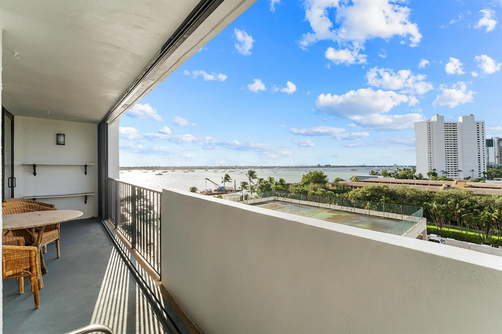 5600 N Flagler Drive # 605, West Palm Beach, FL 33407