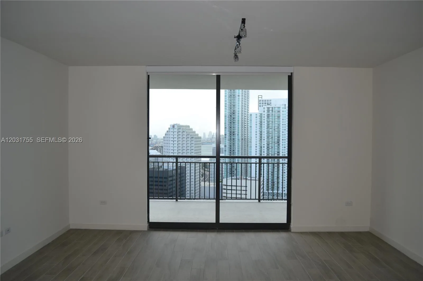 999 SW 1st Ave # 2517, Miami, FL 33130 photo 8