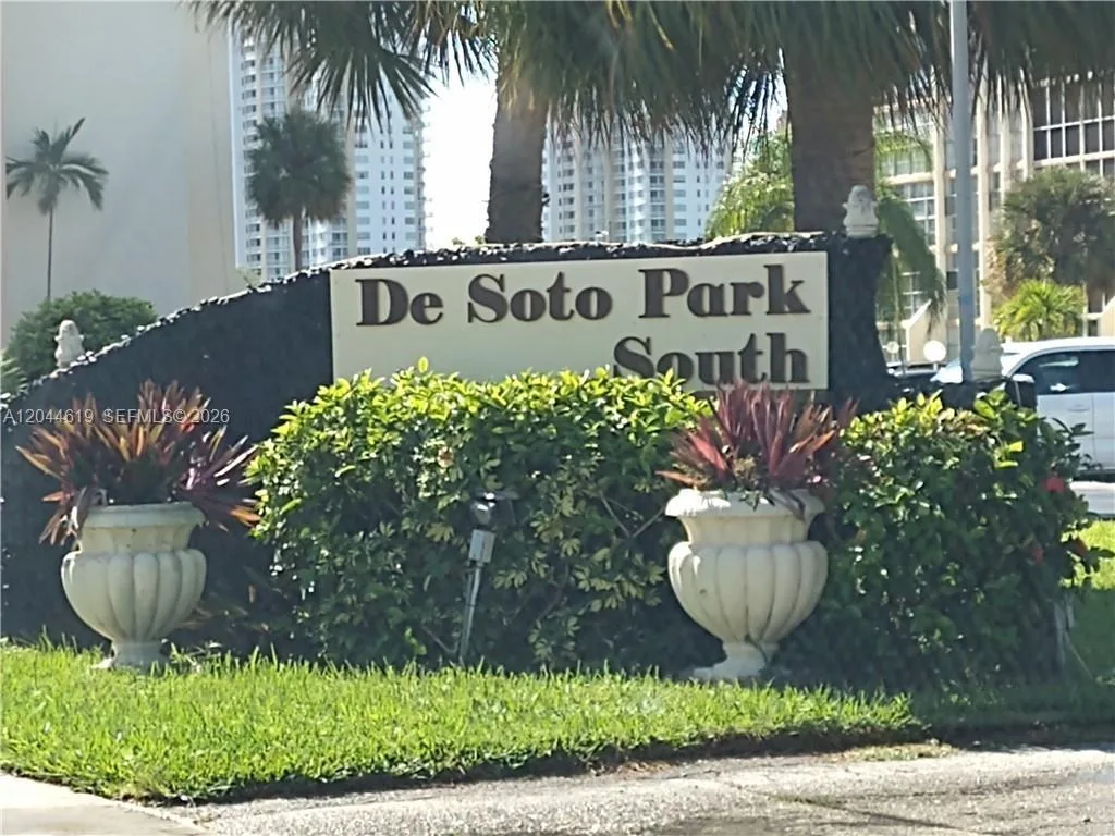 601 Three Islands Blvd # 517, Hallandale Beach, FL 33009