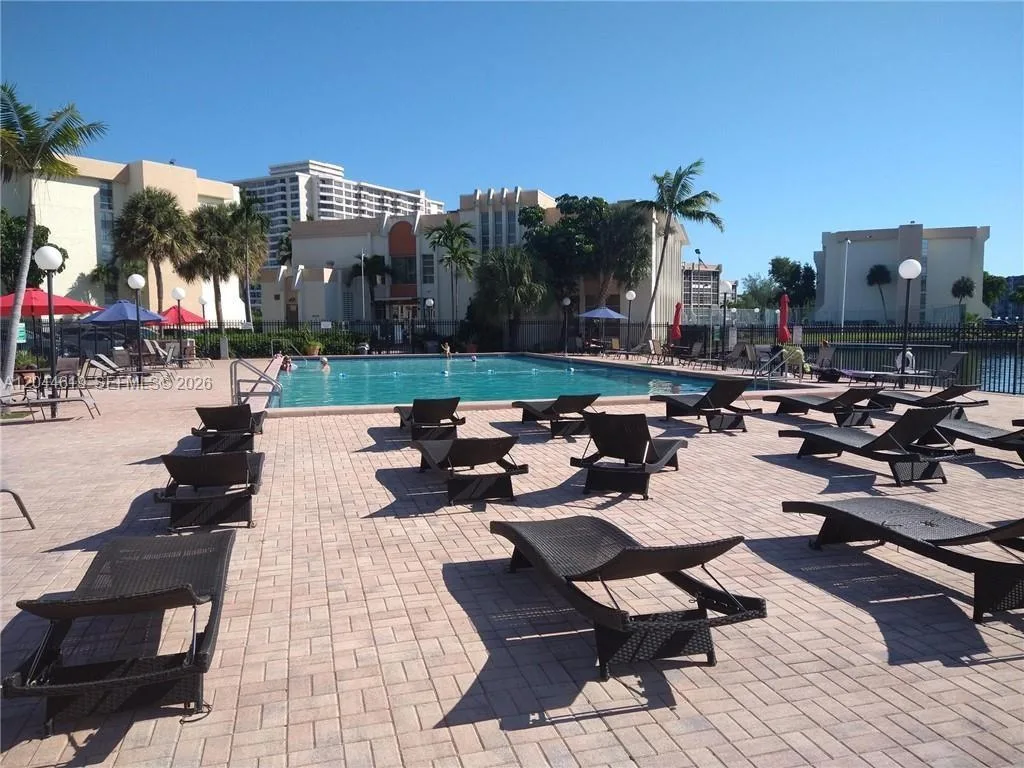 601 Three Islands Blvd # 517, Hallandale Beach, FL 33009 photo 5