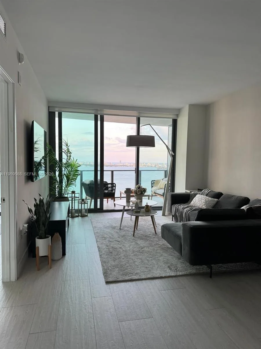 460 NE 28th St # 3307, Miami, FL 33137 photo 3