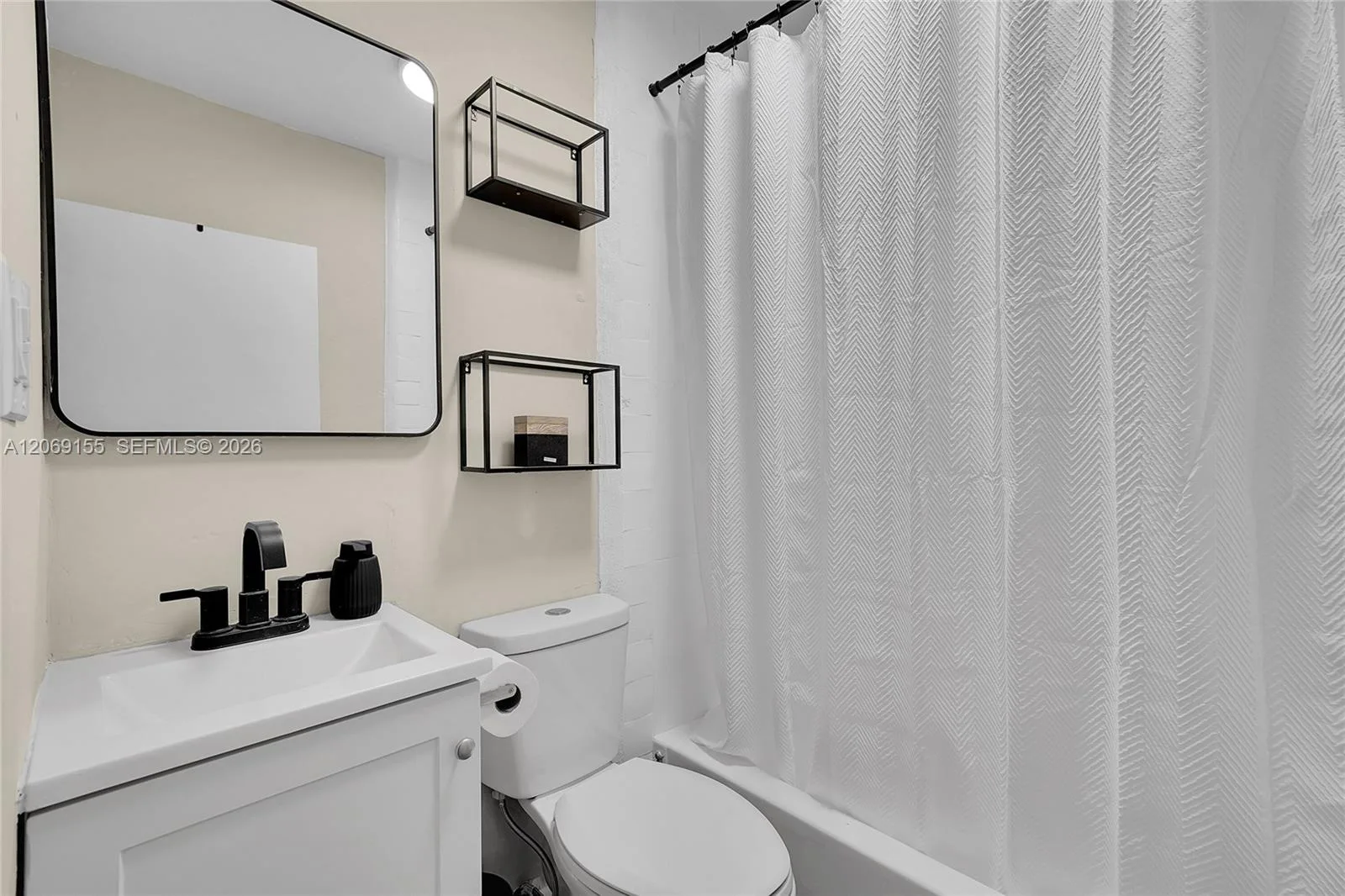 31 NE 53rd St, Miami, FL 33137 photo 13