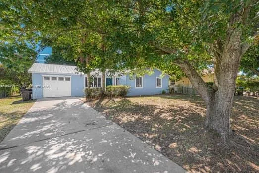 3185 SW Crumpacker St, Port St. Lucie, FL 34953