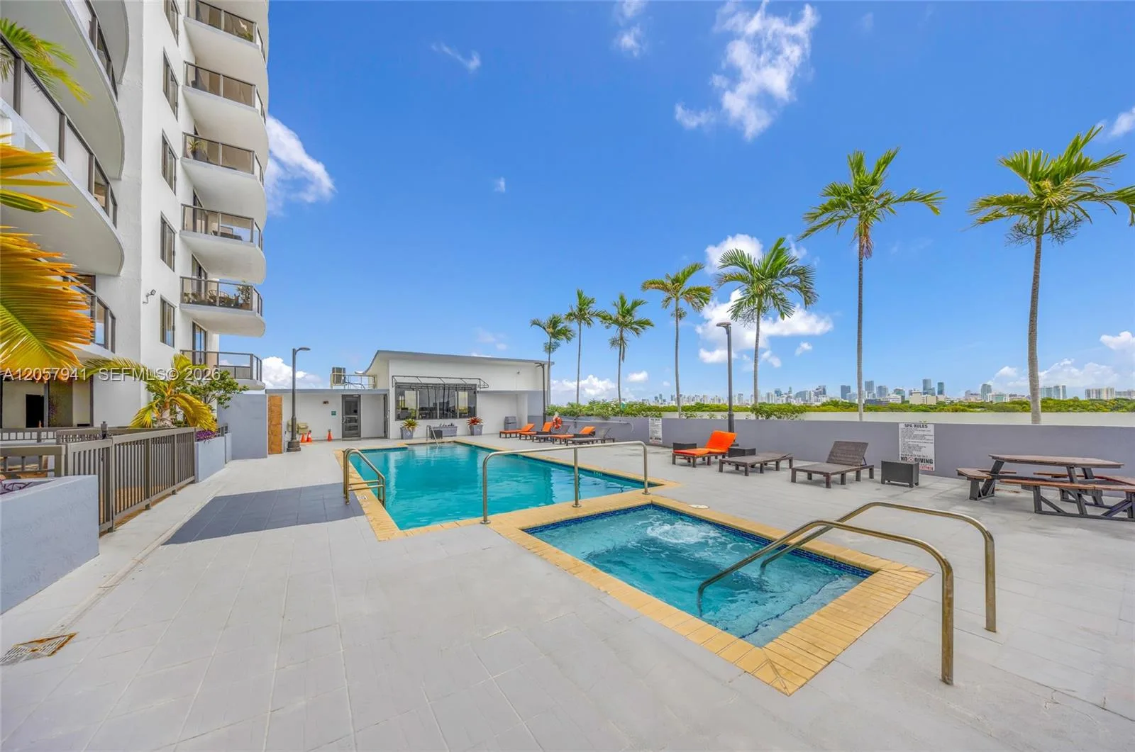 2301 SW 27th Ave # 1102, Miami, FL 33145 — zdjęcie 3