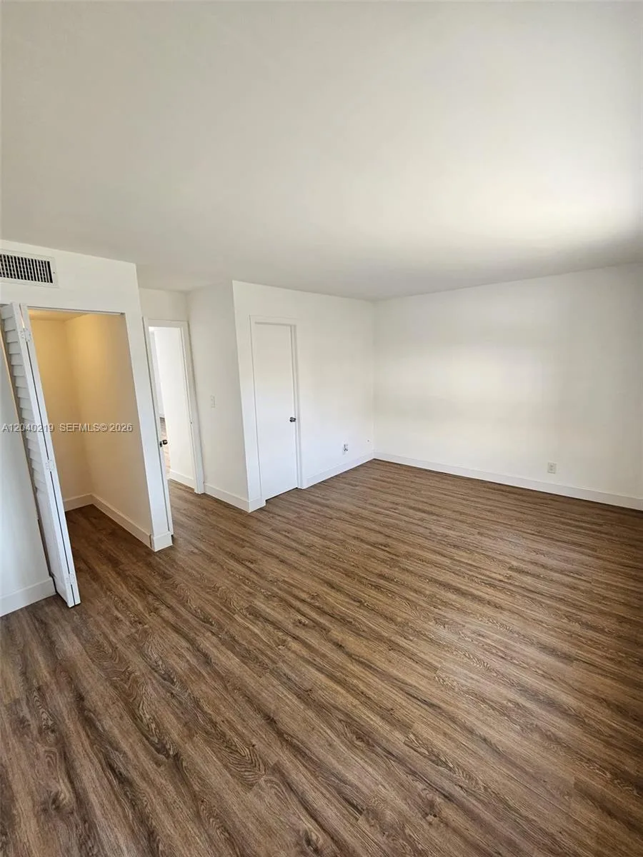 3252 Foxcroft Rd # 216, Miramar, FL 33025 photo 6