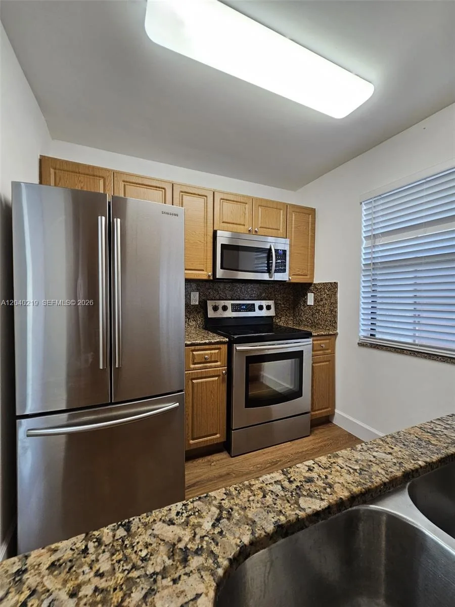 3252 Foxcroft Rd # 216, Miramar, FL 33025 photo 7