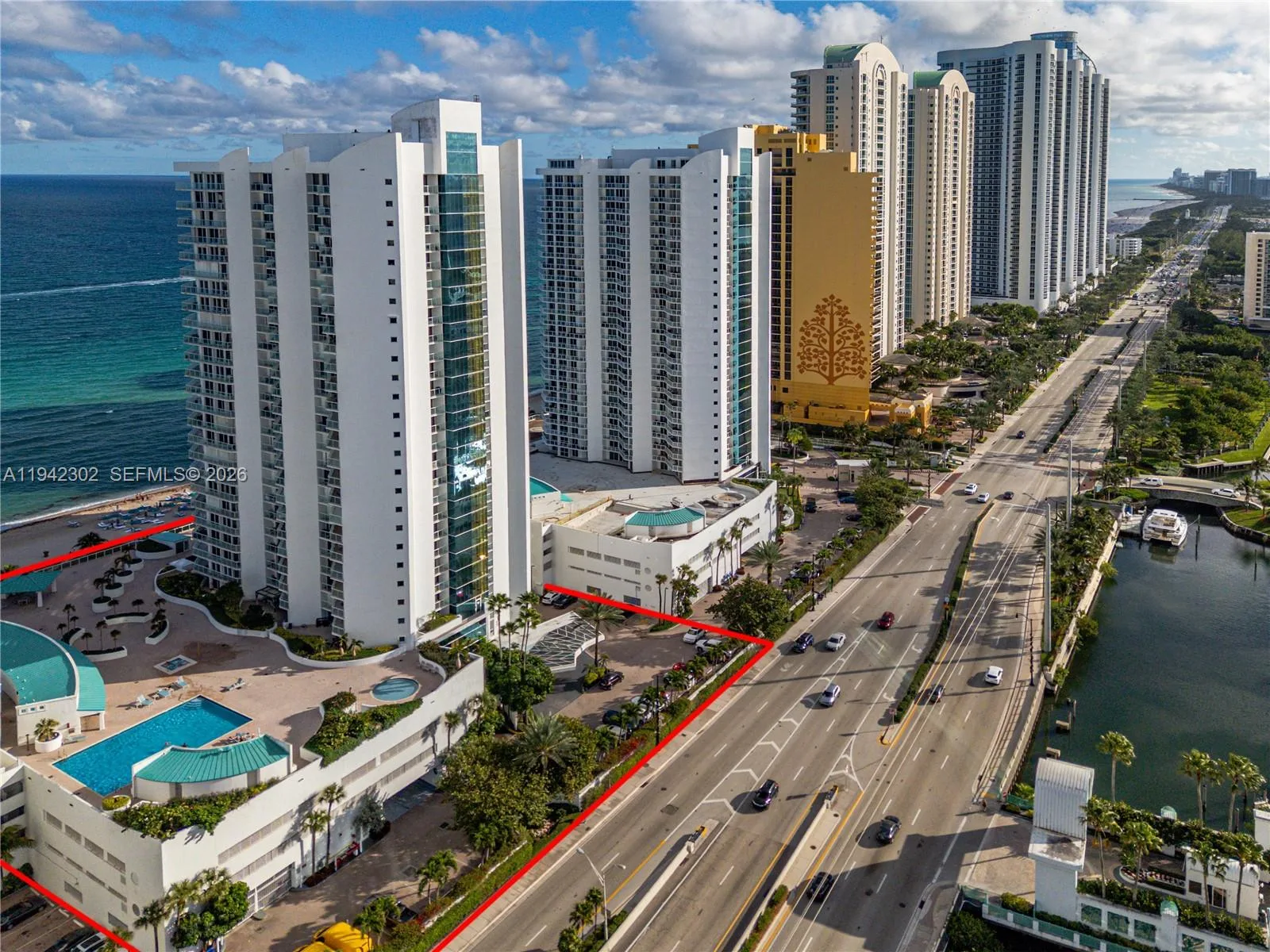 16445 Collins Ave # 321, Sunny Isles Beach, FL 33160 photo 3