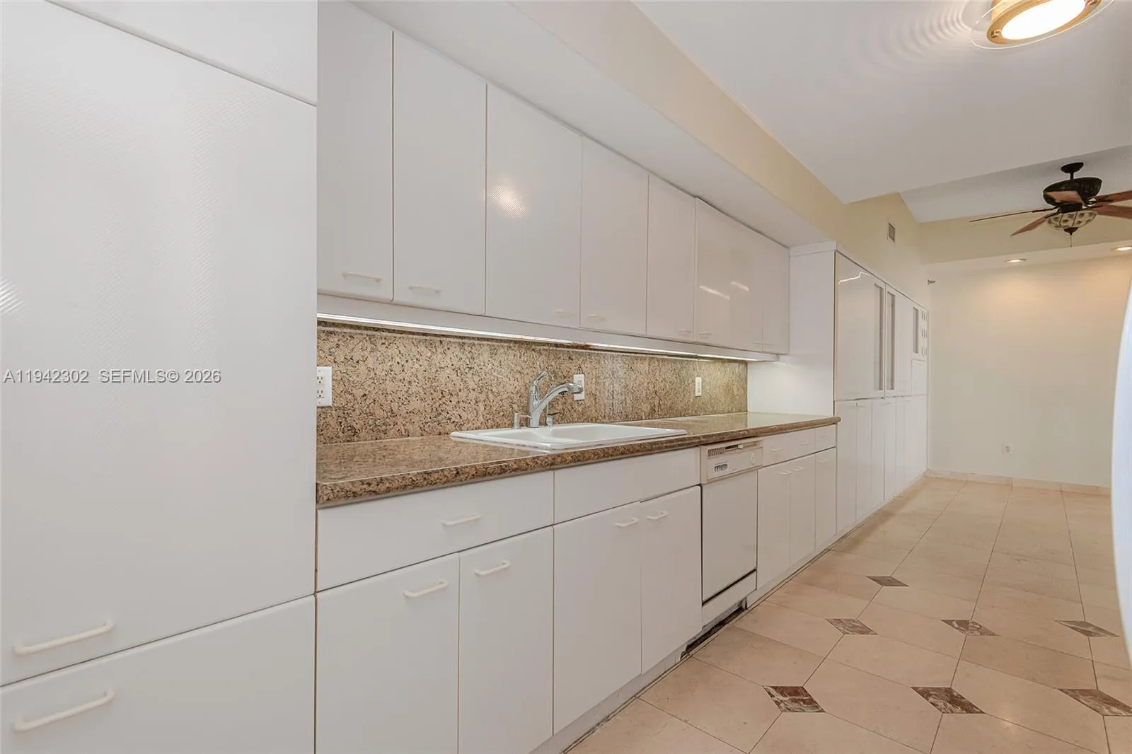 16445 Collins Ave # 321, Sunny Isles Beach, FL 33160 photo 9