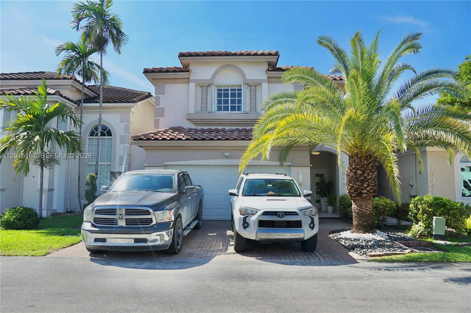 10913 NW 67th St, Doral, FL 33178