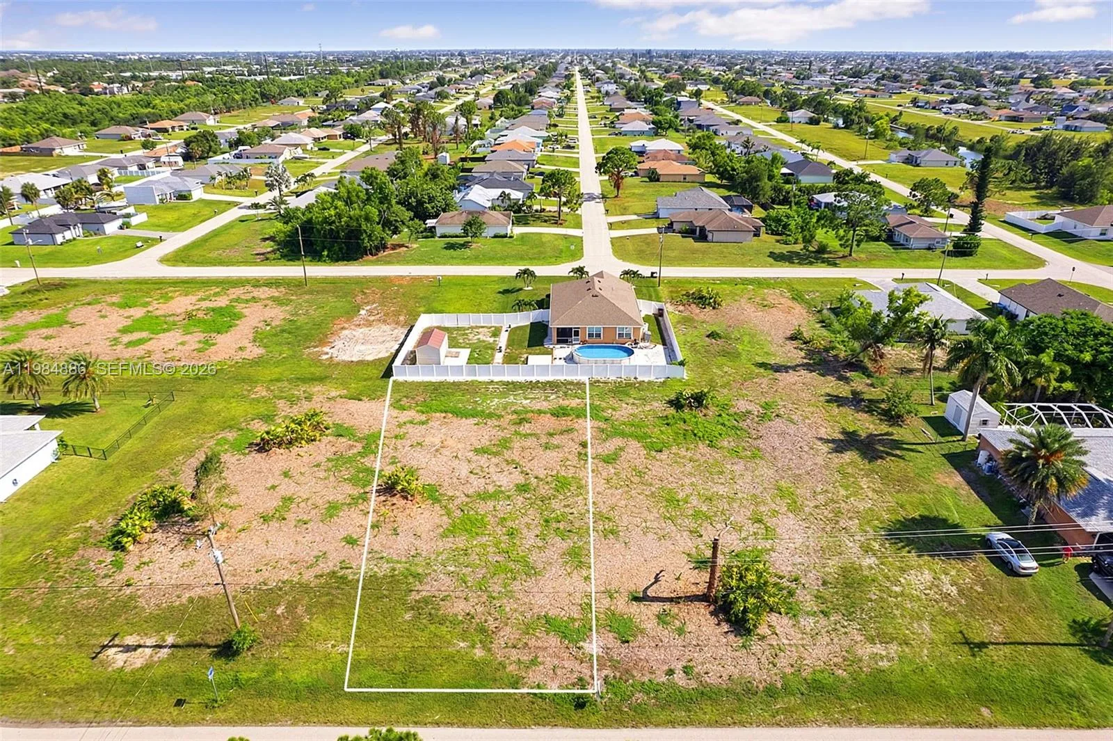 614 Jacaranda Pkwy E, Cape Coral, FL 33909