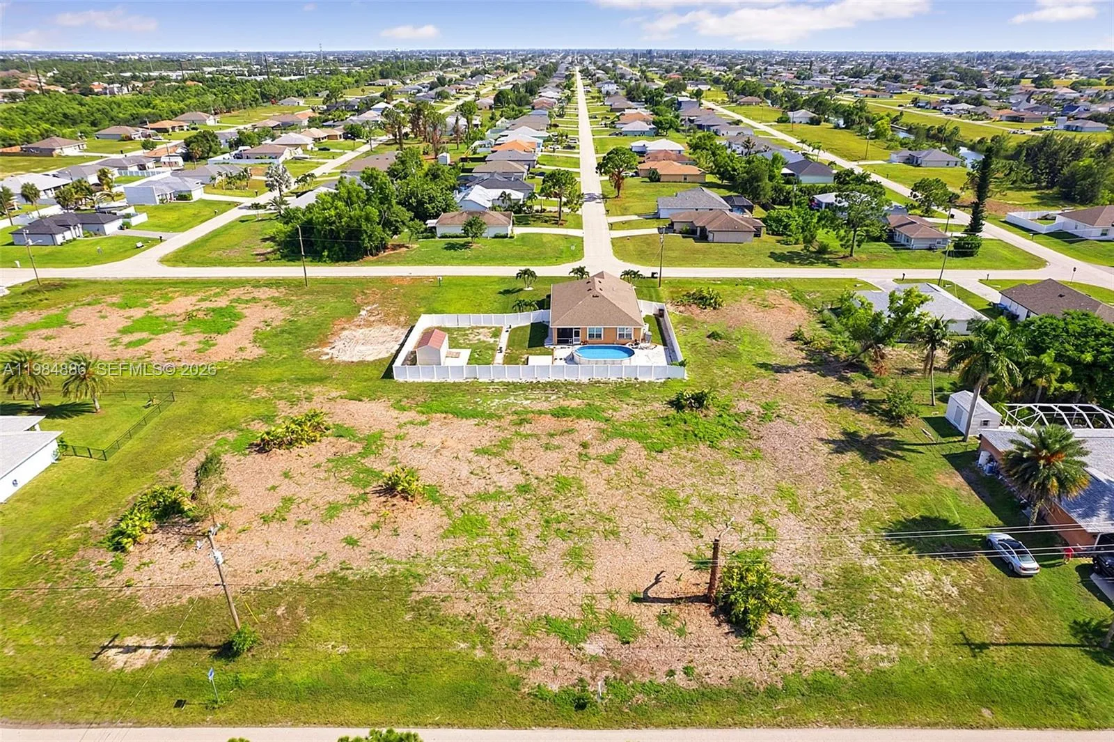 614 Jacaranda Pkwy E, Cape Coral, FL 33909 photo 2