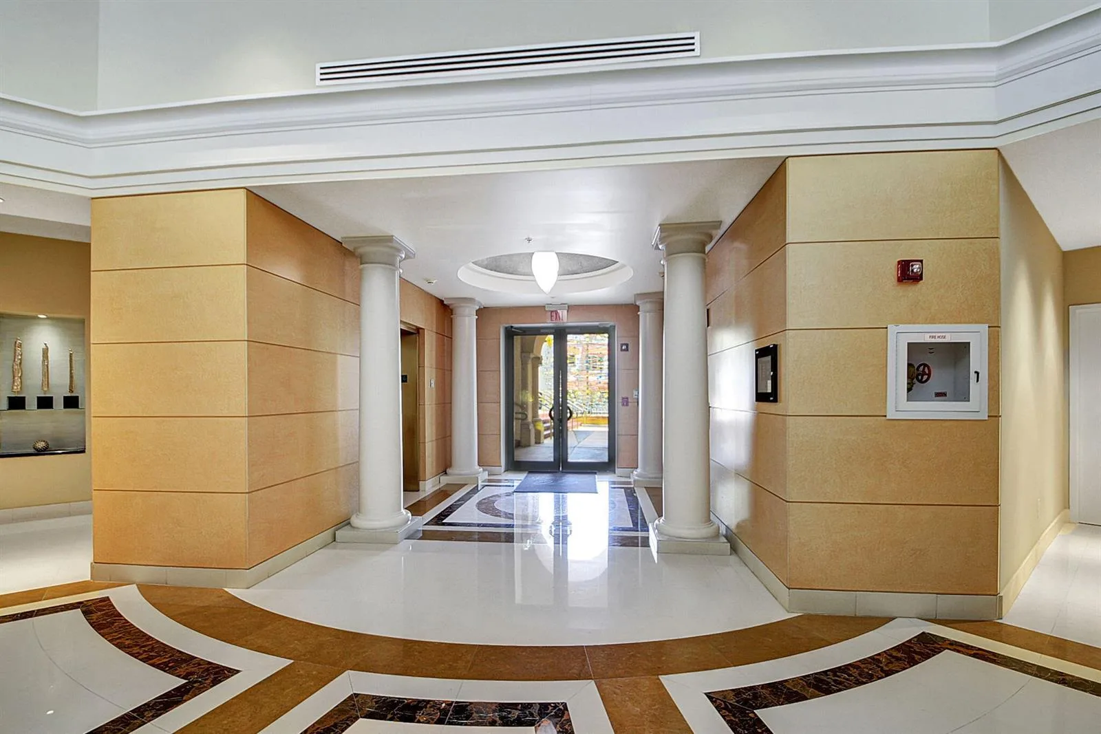 610 CLEMATIS Street # 524, West Palm Beach, FL 33401 photo 6