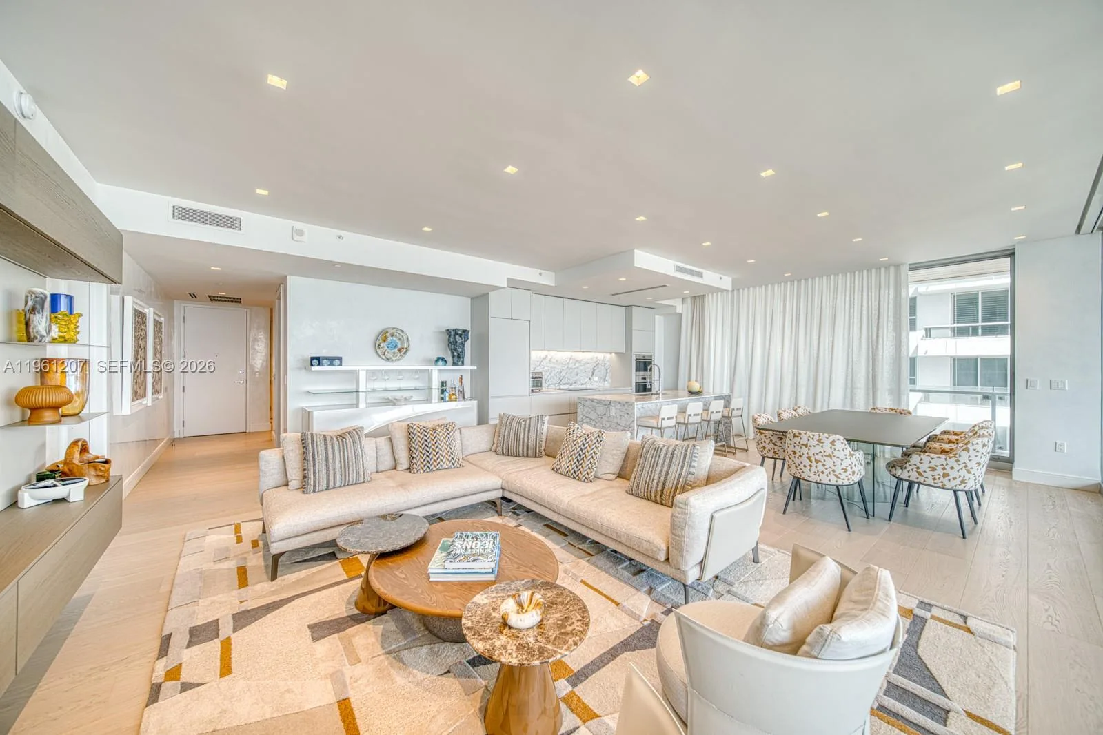 5775 Collins Ave # 703, Miami Beach, FL 33140 photo 11
