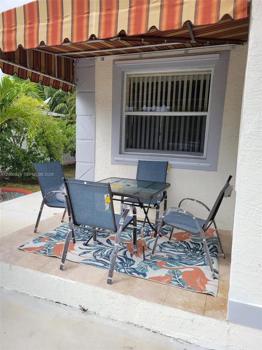 1163 NW 100th Ter # 1, Miami, FL 33150 photo 3
