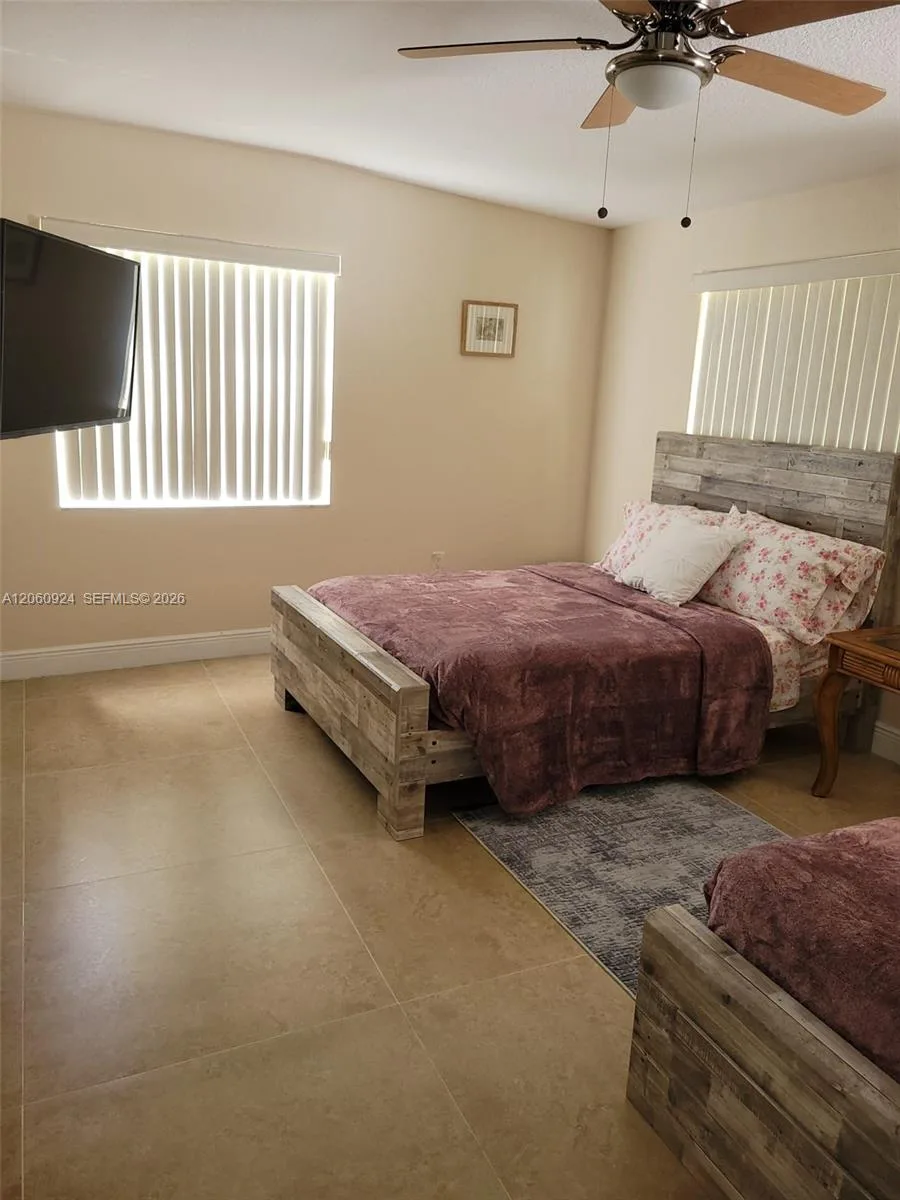 1163 NW 100th Ter # 1, Miami, FL 33150 photo 4