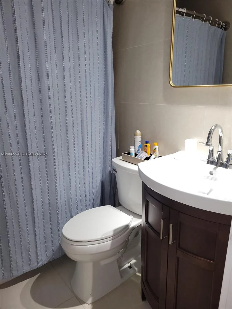 1163 NW 100th Ter # 1, Miami, FL 33150 photo 5