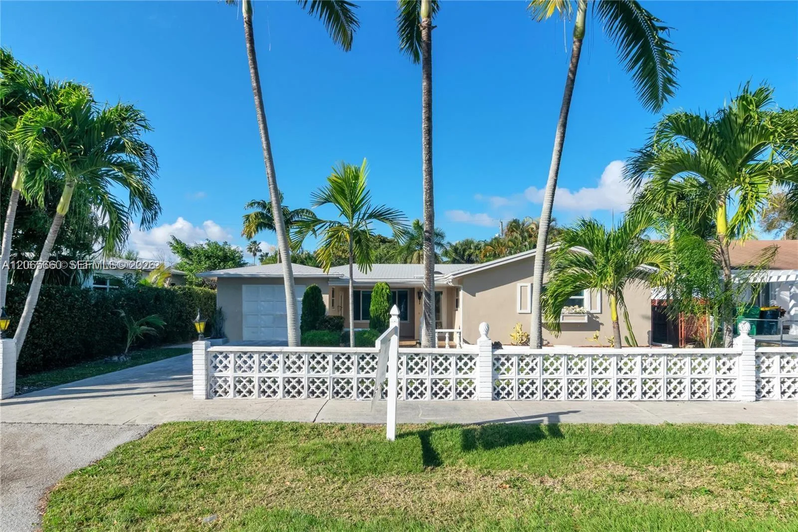 617 NE 2nd Pl, Dania Beach, FL 33004