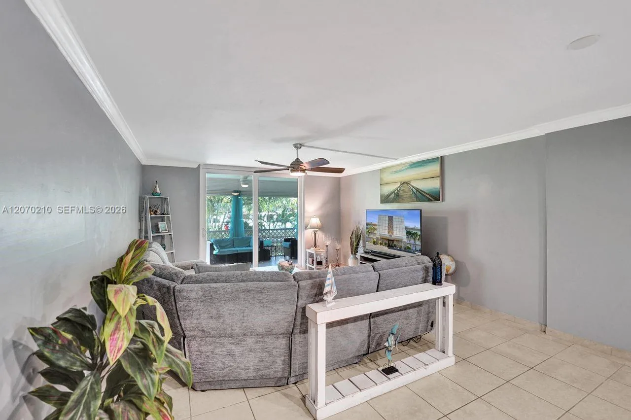 325 SE 11th Ter # 107, Dania Beach, FL 33004 photo 12