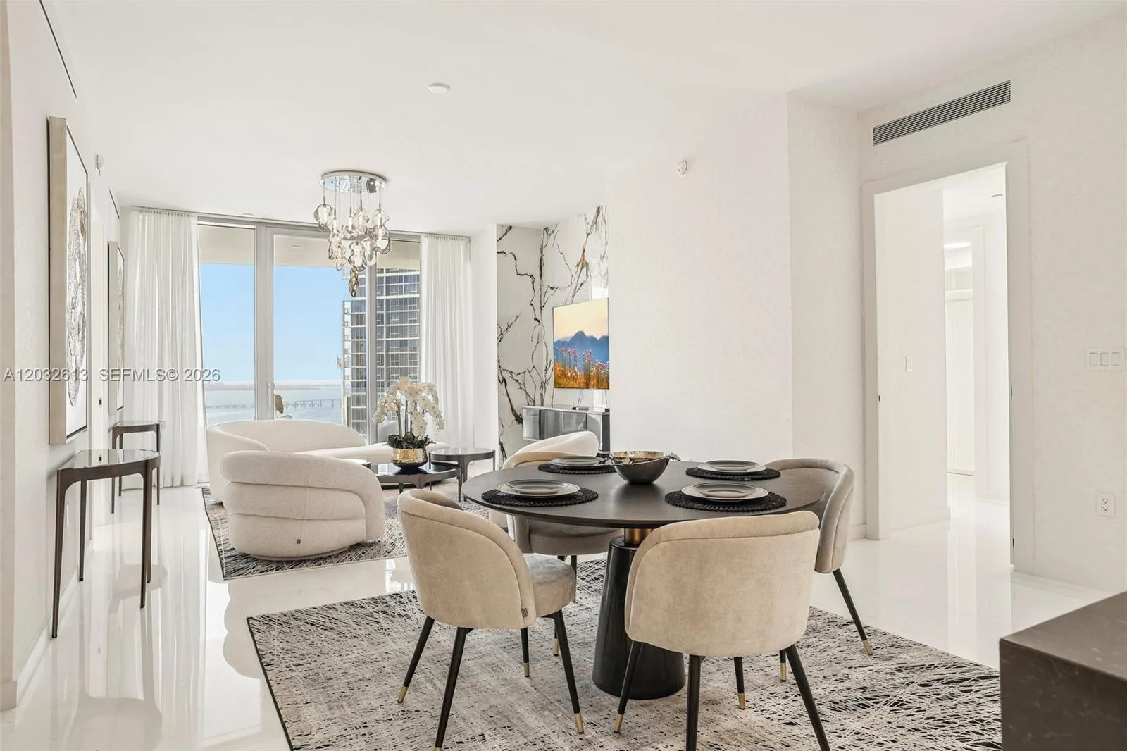 300 Biscayne Boulevard Way # 3305W, Miami, FL 33131 photo 8