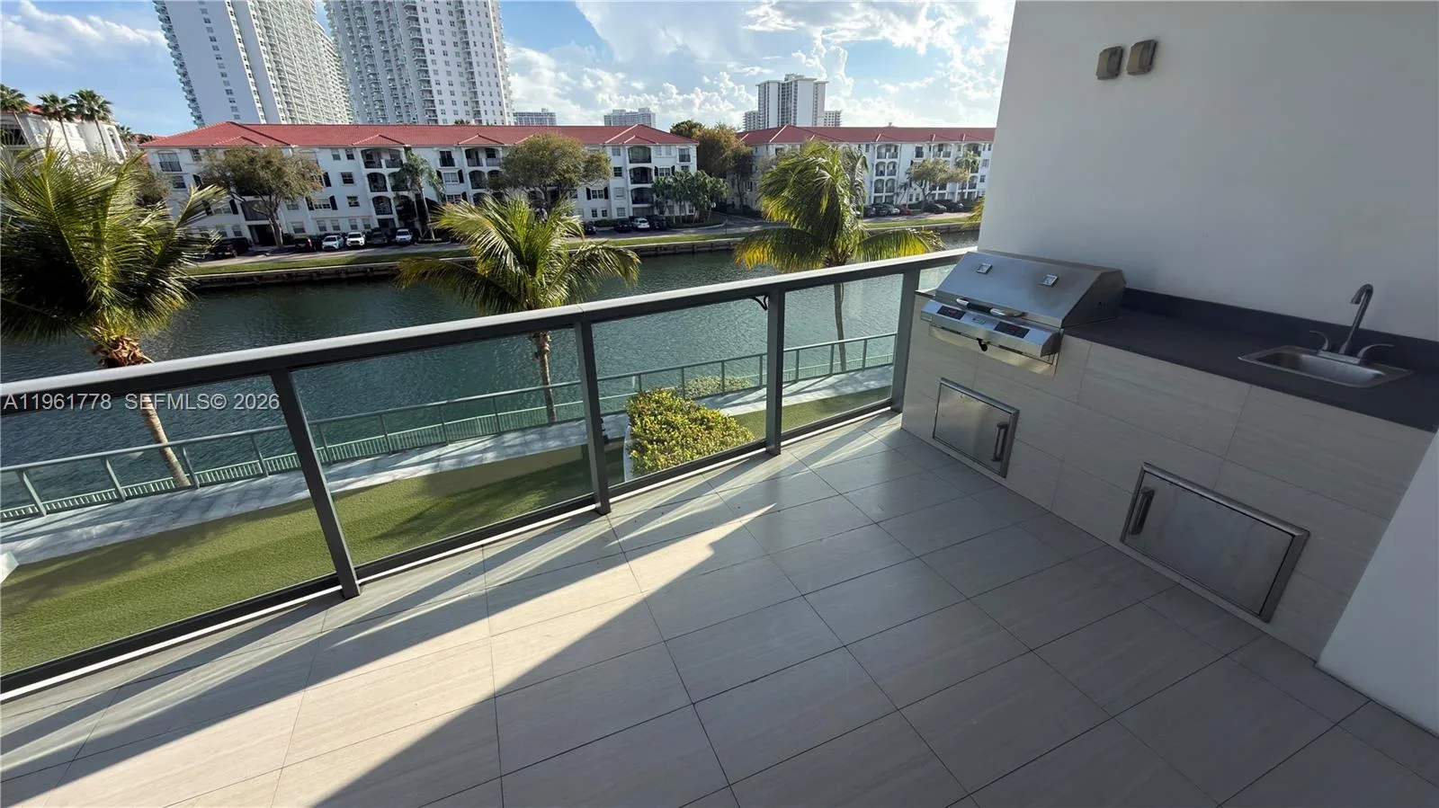 3250 NE 188th St # 204, Aventura, FL 33180 photo 4