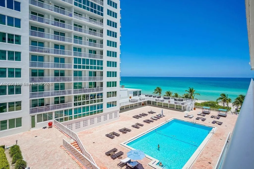 5401 Collins Ave # 208, Miami Beach, FL 33140 photo 4