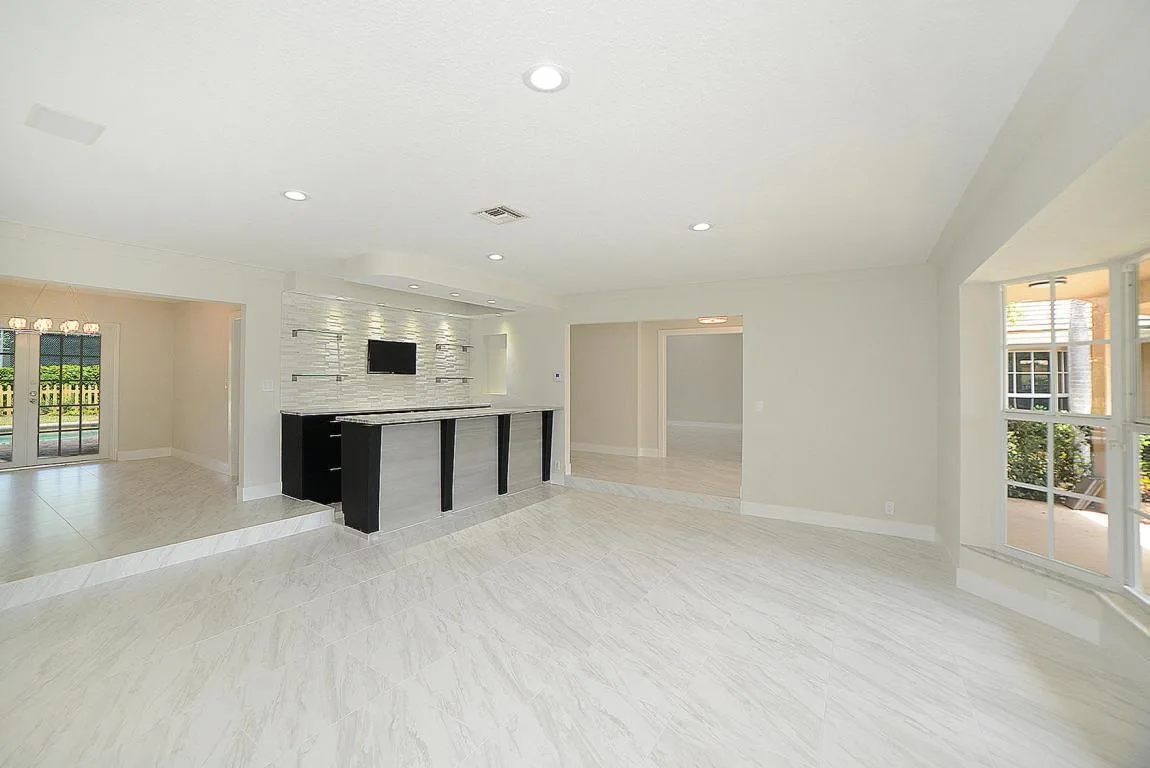 6943 Giralda Circle, Boca Raton, FL 33433 photo 4