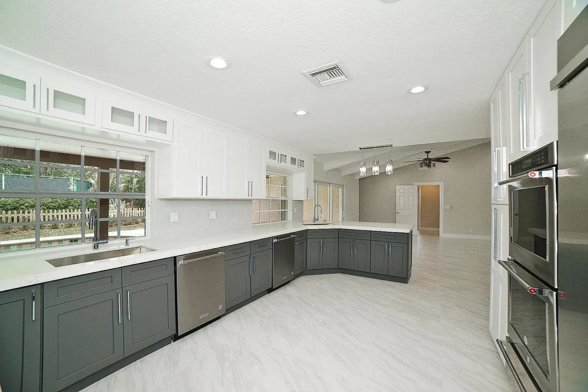 6943 Giralda Circle, Boca Raton, FL 33433 photo 6