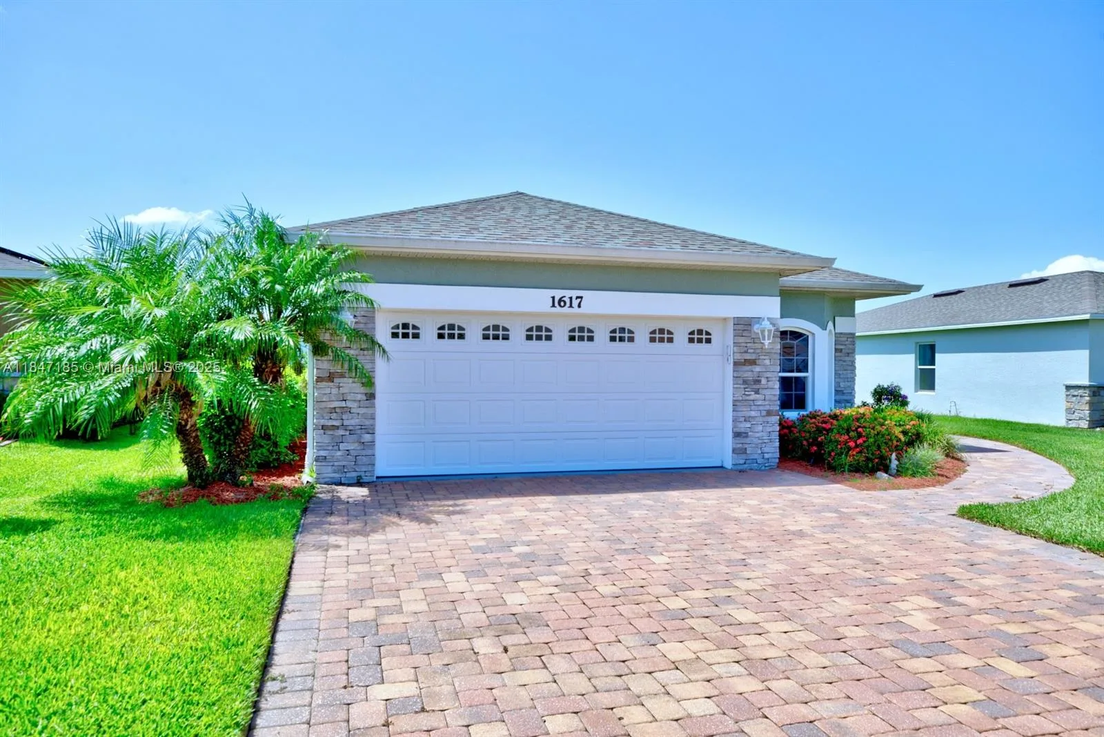 1617 Marble St, Sebring, FL 33870 photo 2