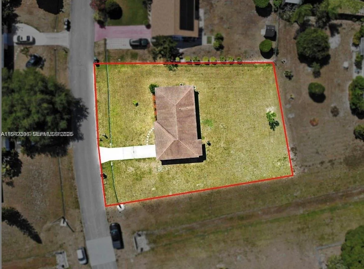 250 SW Homeland Rd, Port St. Lucie, FL 34953 photo 4