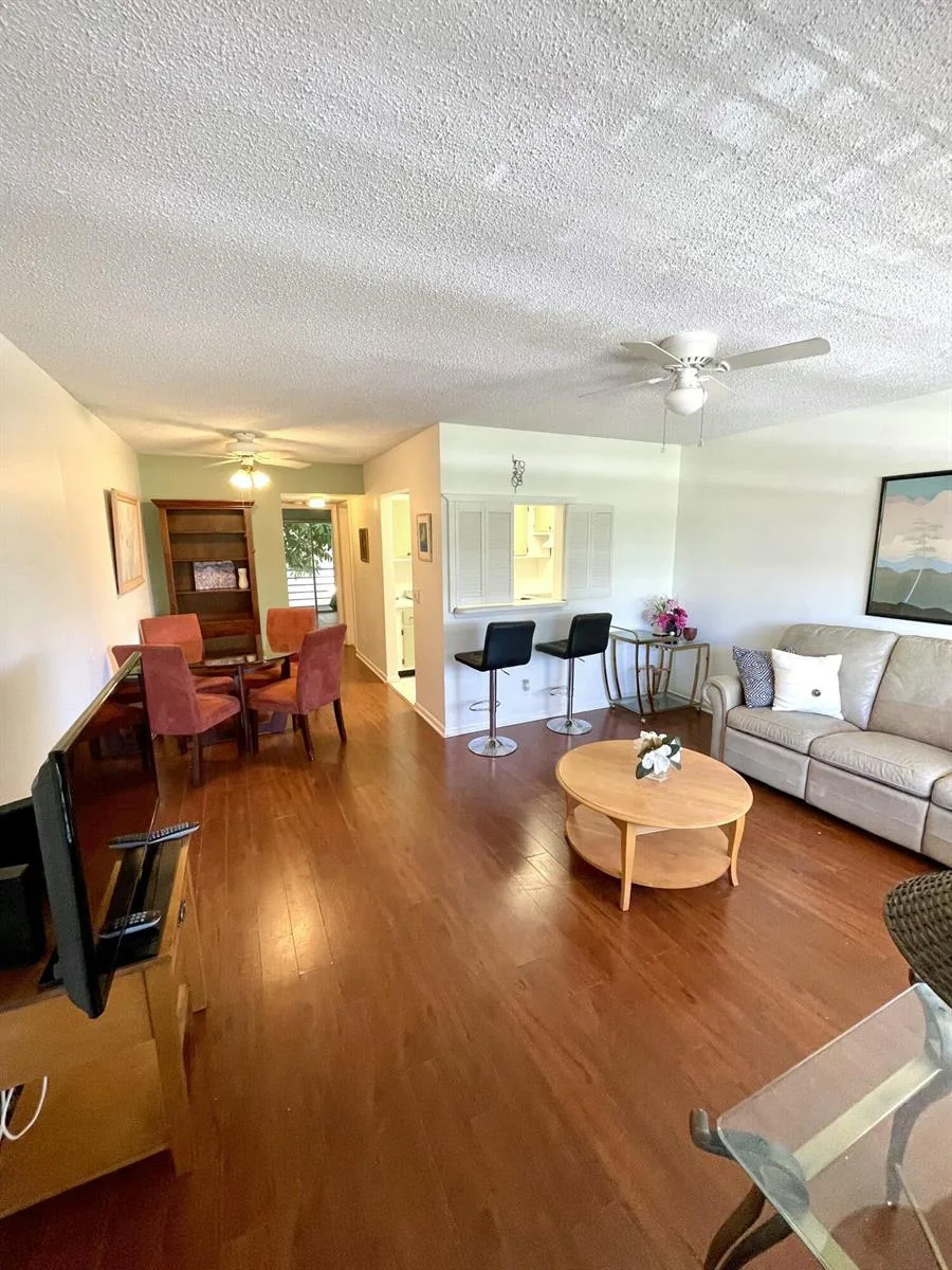 201 Canterbury I, West Palm Beach, FL 33417 photo 4