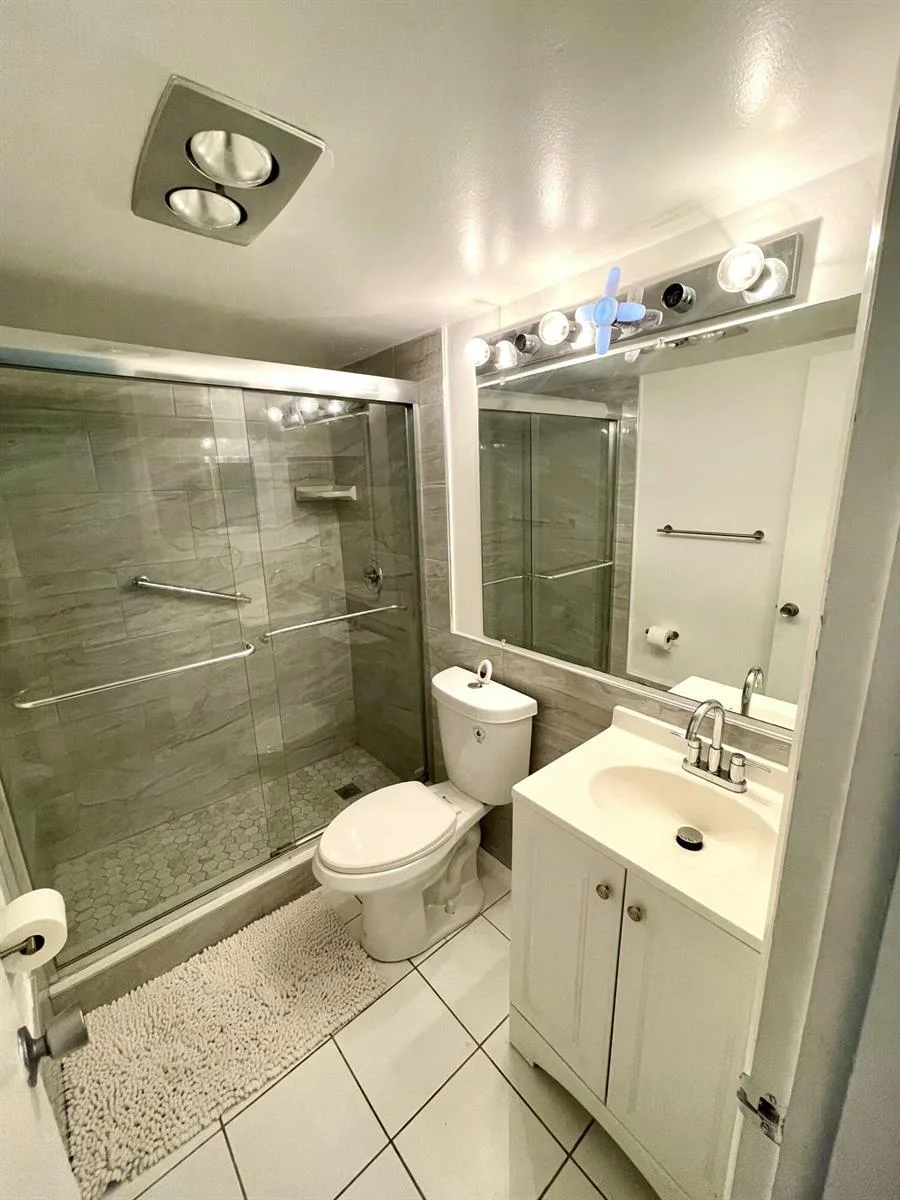 201 Canterbury I, West Palm Beach, FL 33417 photo 6