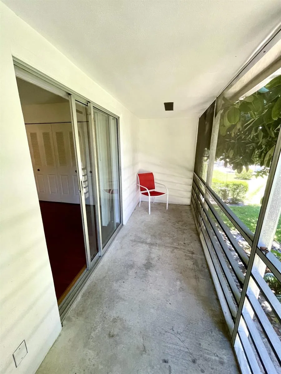 201 Canterbury I, West Palm Beach, FL 33417 photo 9