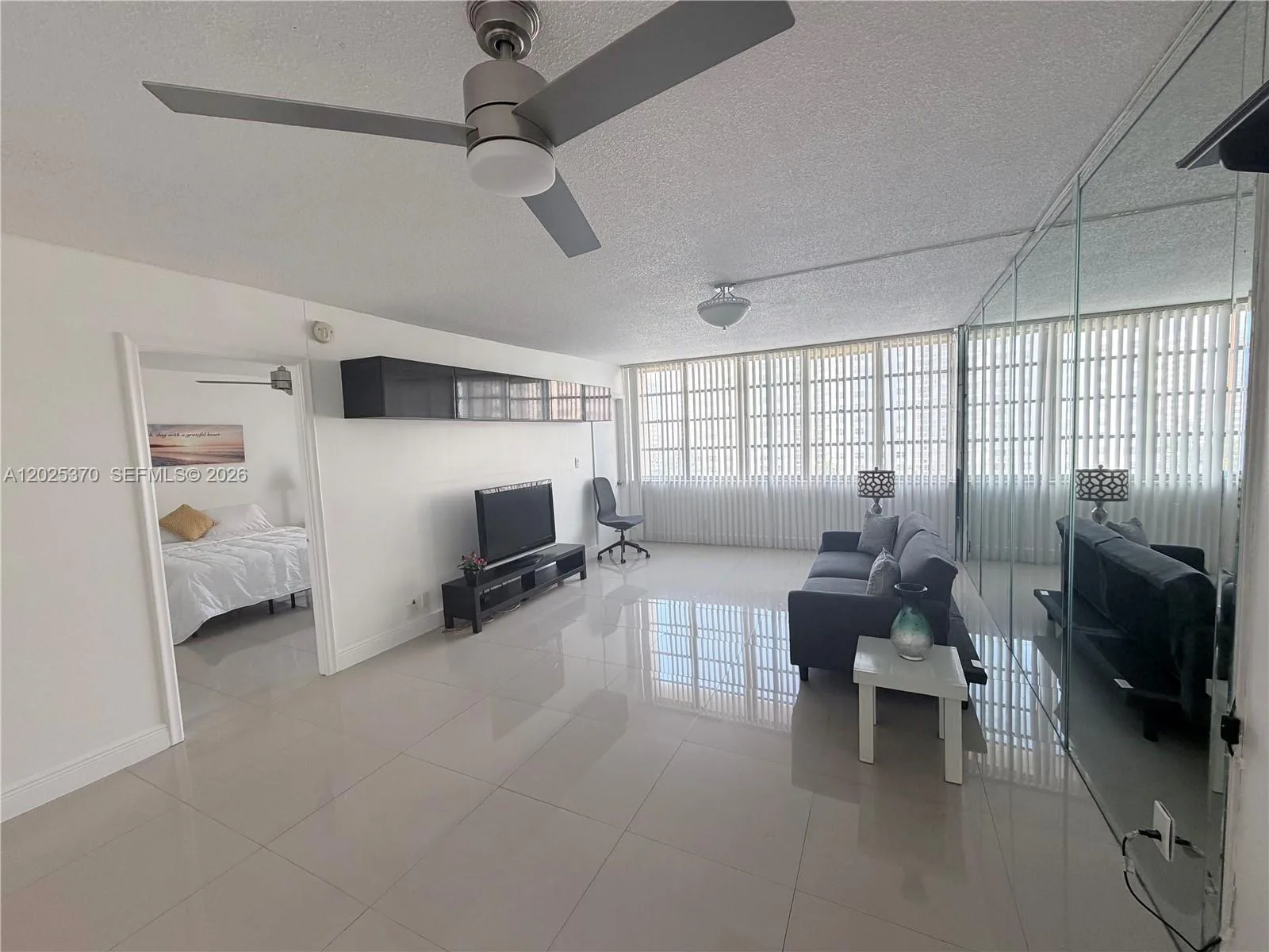 1825 S Ocean Dr # 611, Hallandale Beach, FL 33009