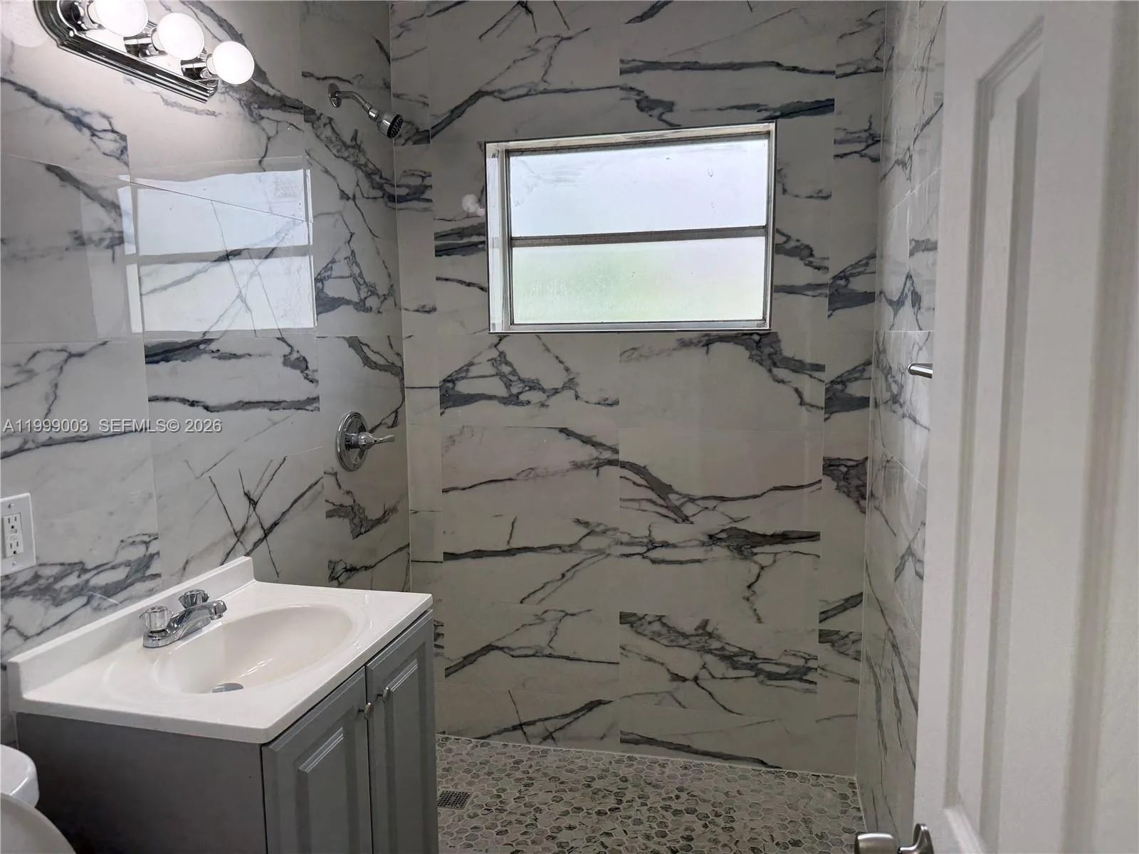 9283 SW 39th St, Miami, FL 33165 photo 5