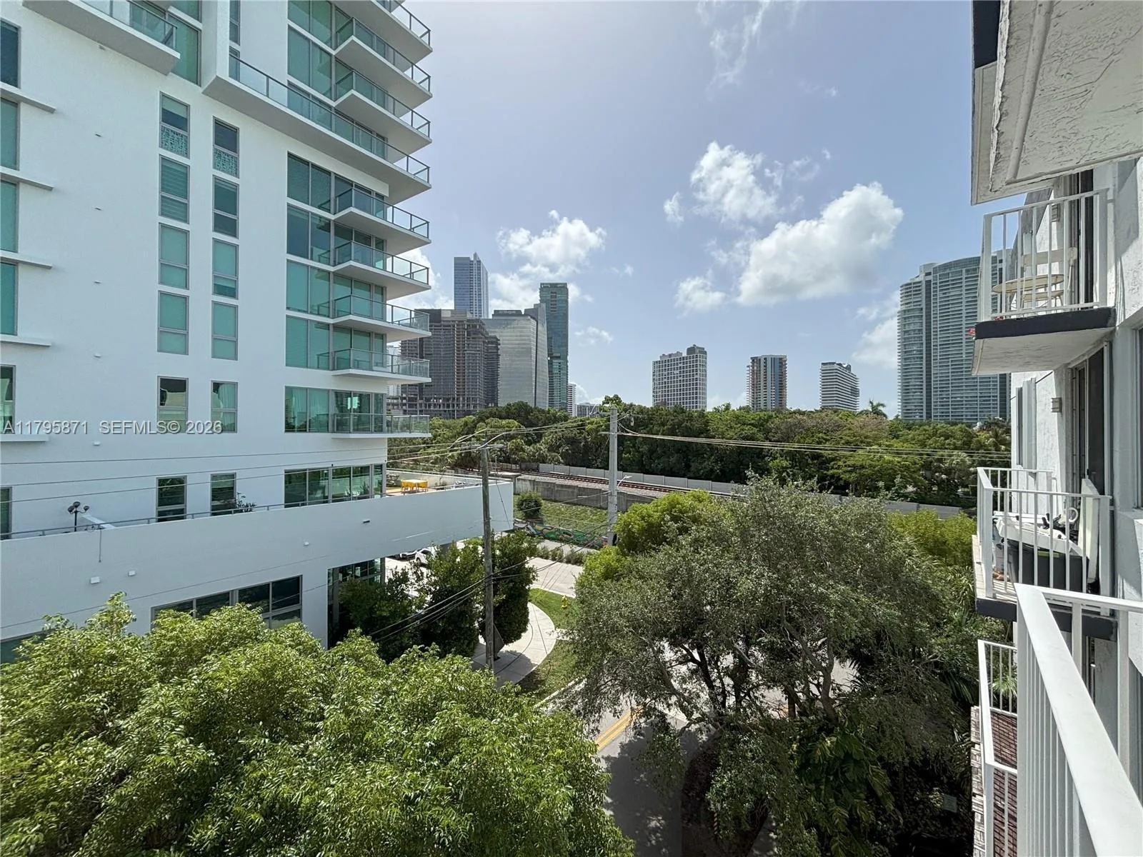 126 SW 17th Rd # 505, Miami, FL 33129 photo 11