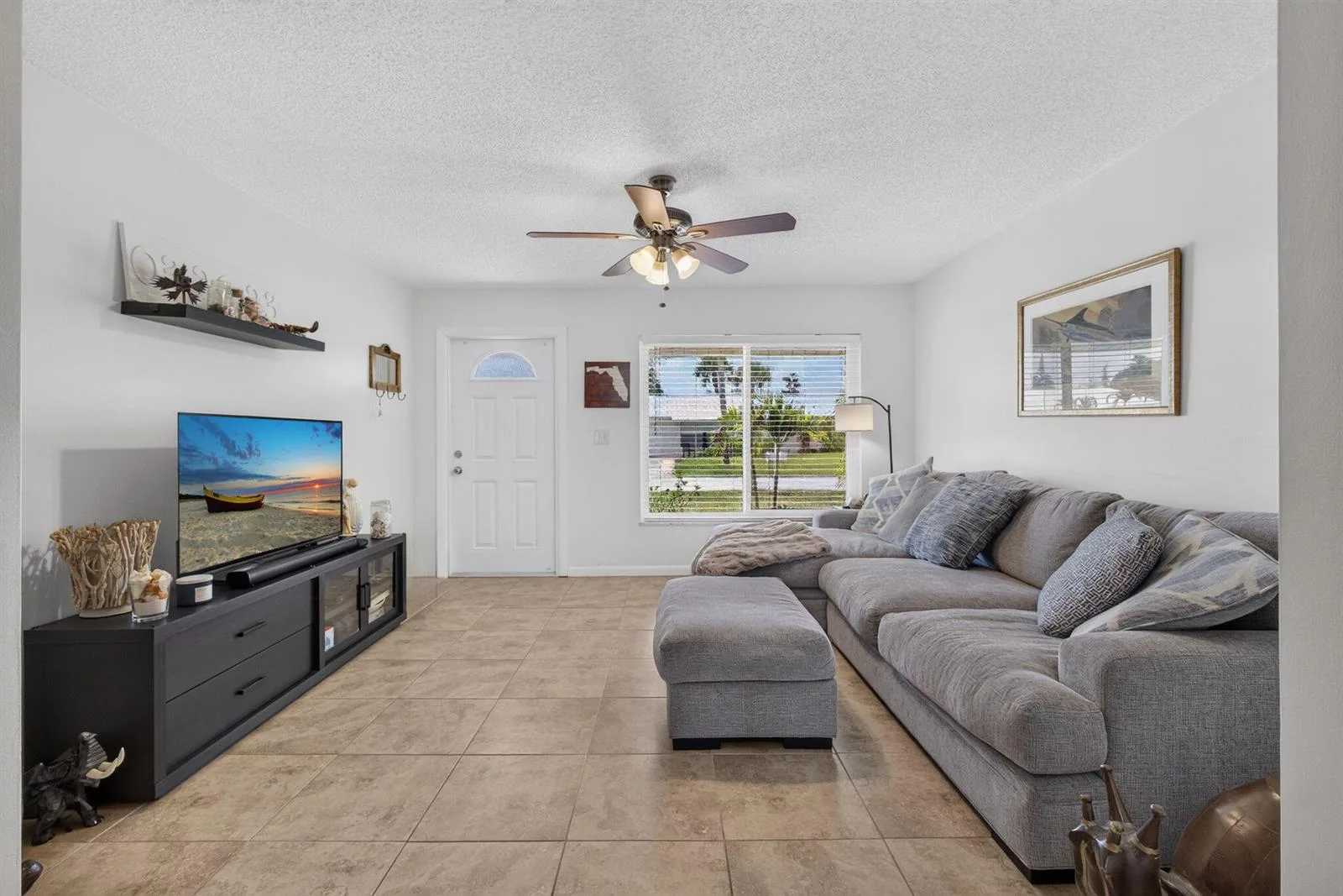 8717 SE SANDY Lane, Hobe Sound, FL 33455 photo 4