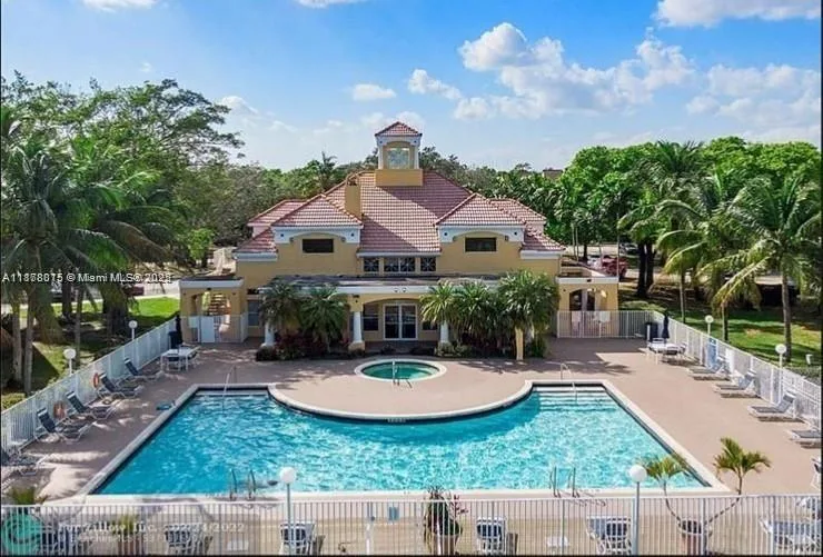 2445 NW 33rd St # 1413, Oakland Park, FL 33309 photo 8