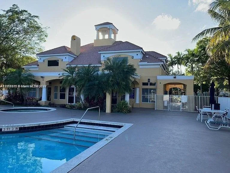 2445 NW 33rd St # 1413, Oakland Park, FL 33309 photo 9