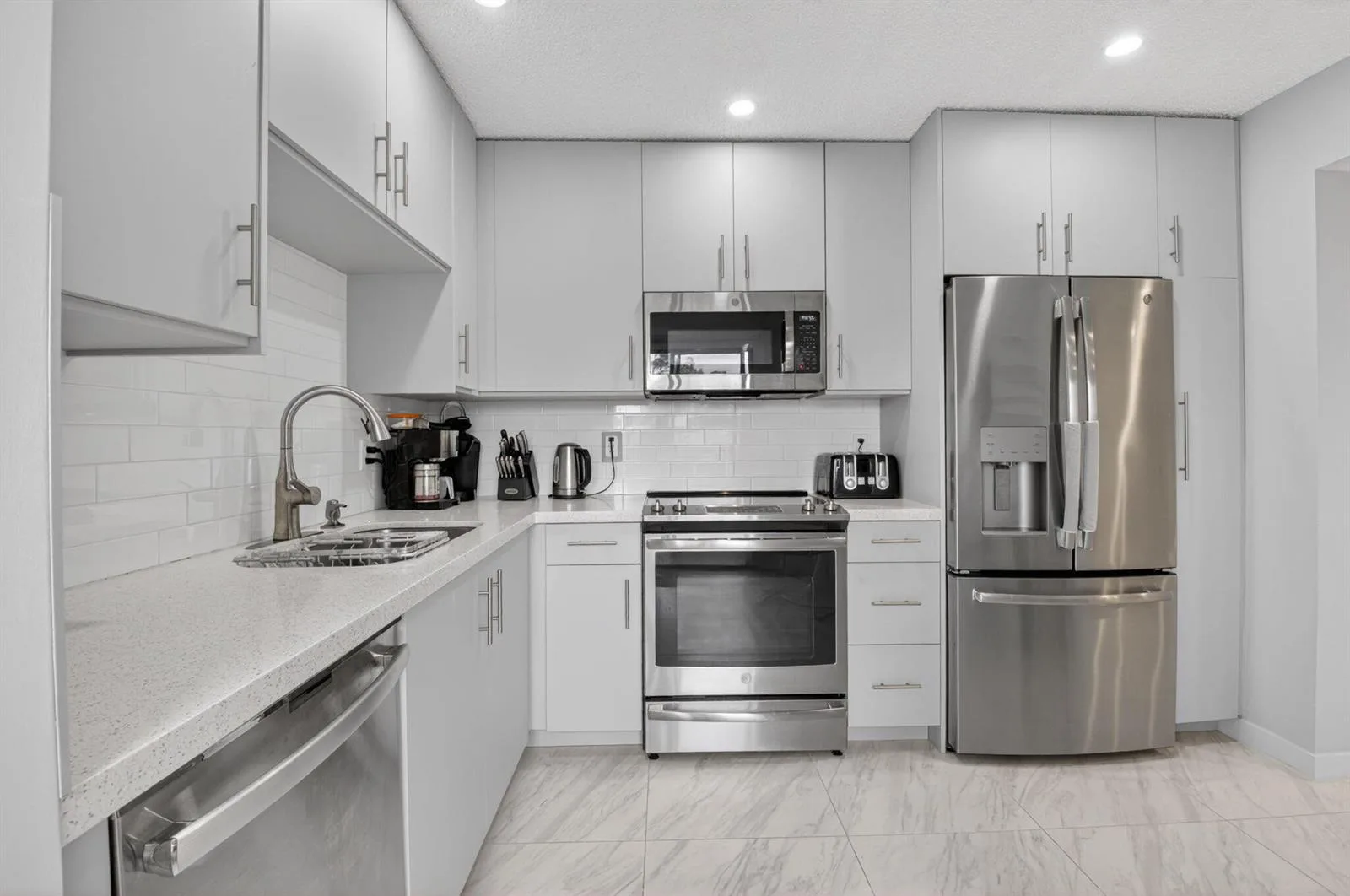 7563 Glendevon Lane # 1306, Delray Beach, FL 33446