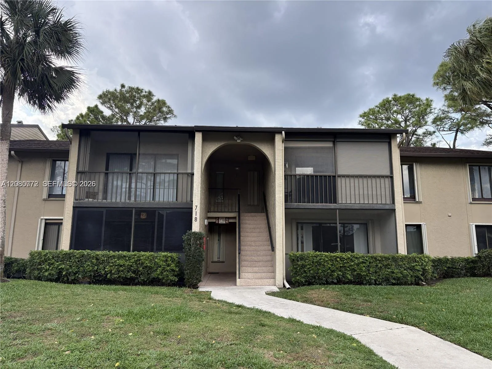 718 Sunny Pine Way # F2, Green Acres, FL 33415