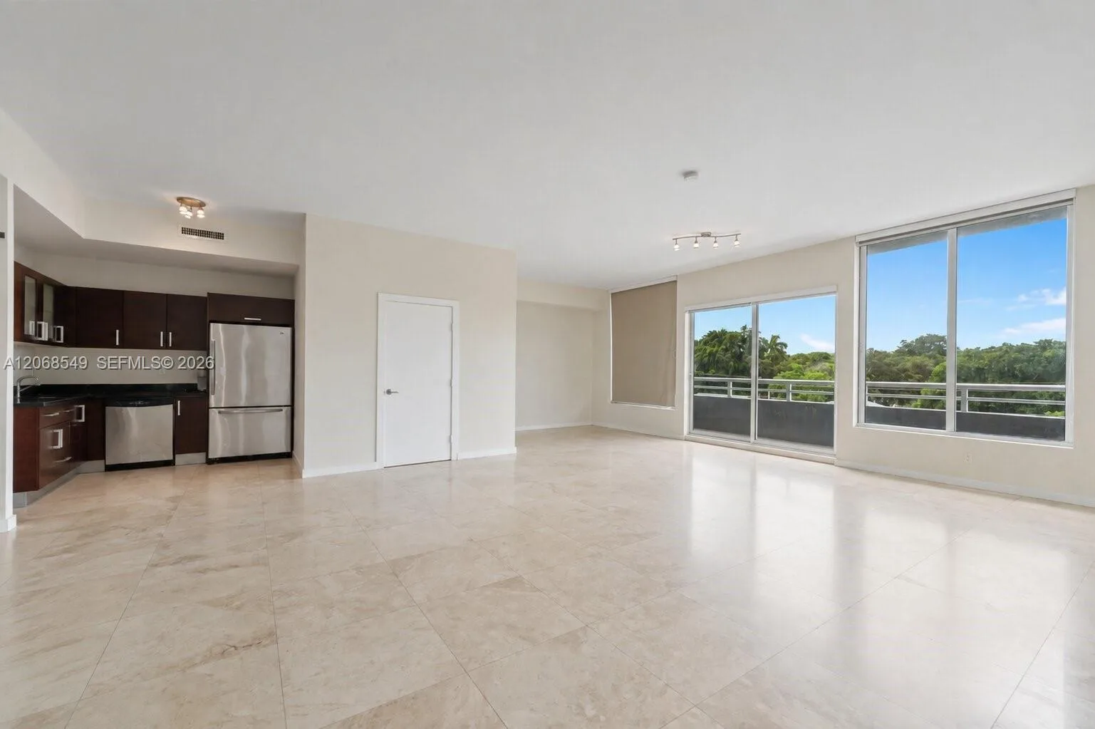 3250 Grand Ave # 406, Miami, FL 33133 photo 12