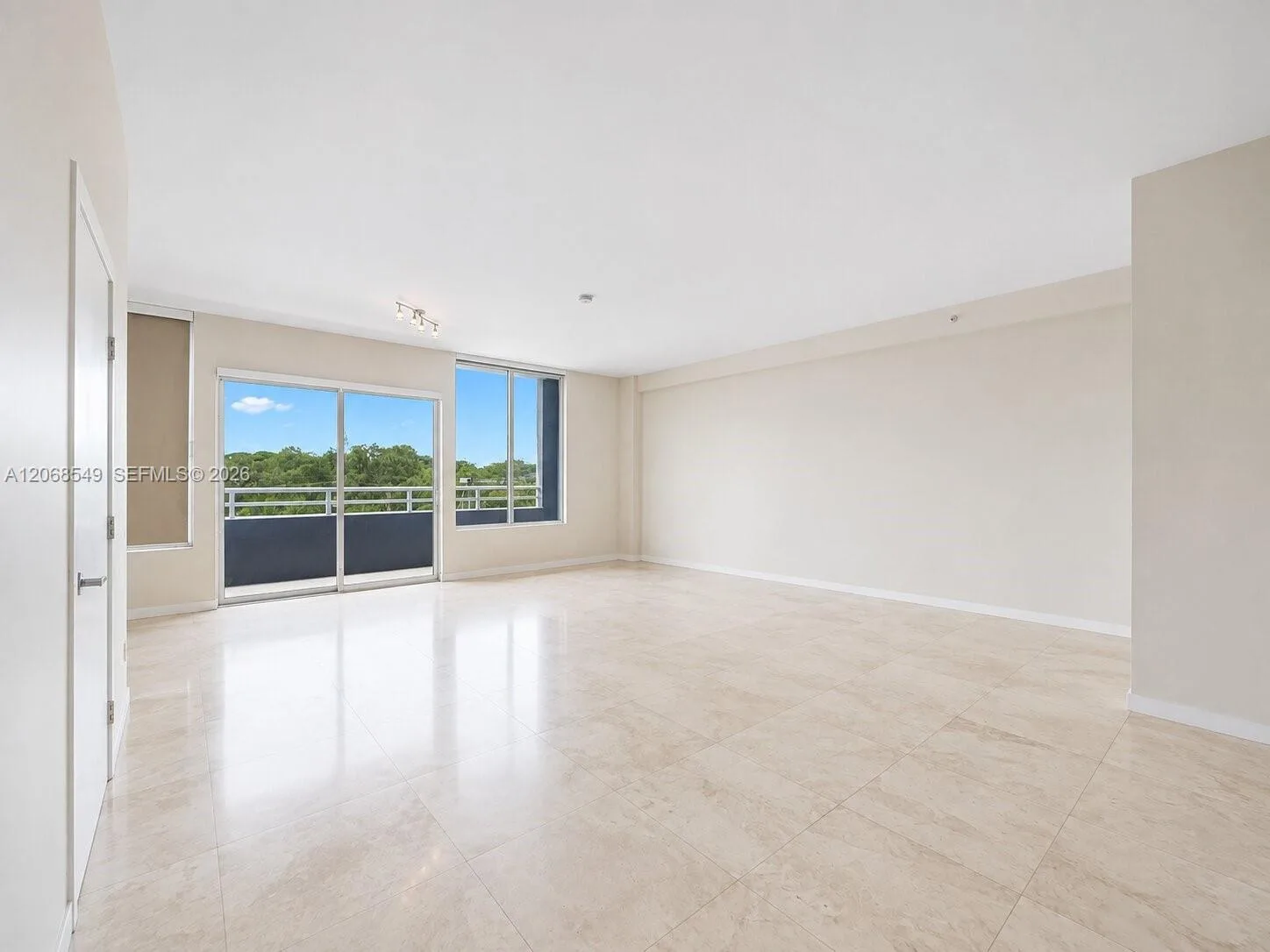 3250 Grand Ave # 406, Miami, FL 33133 photo 8