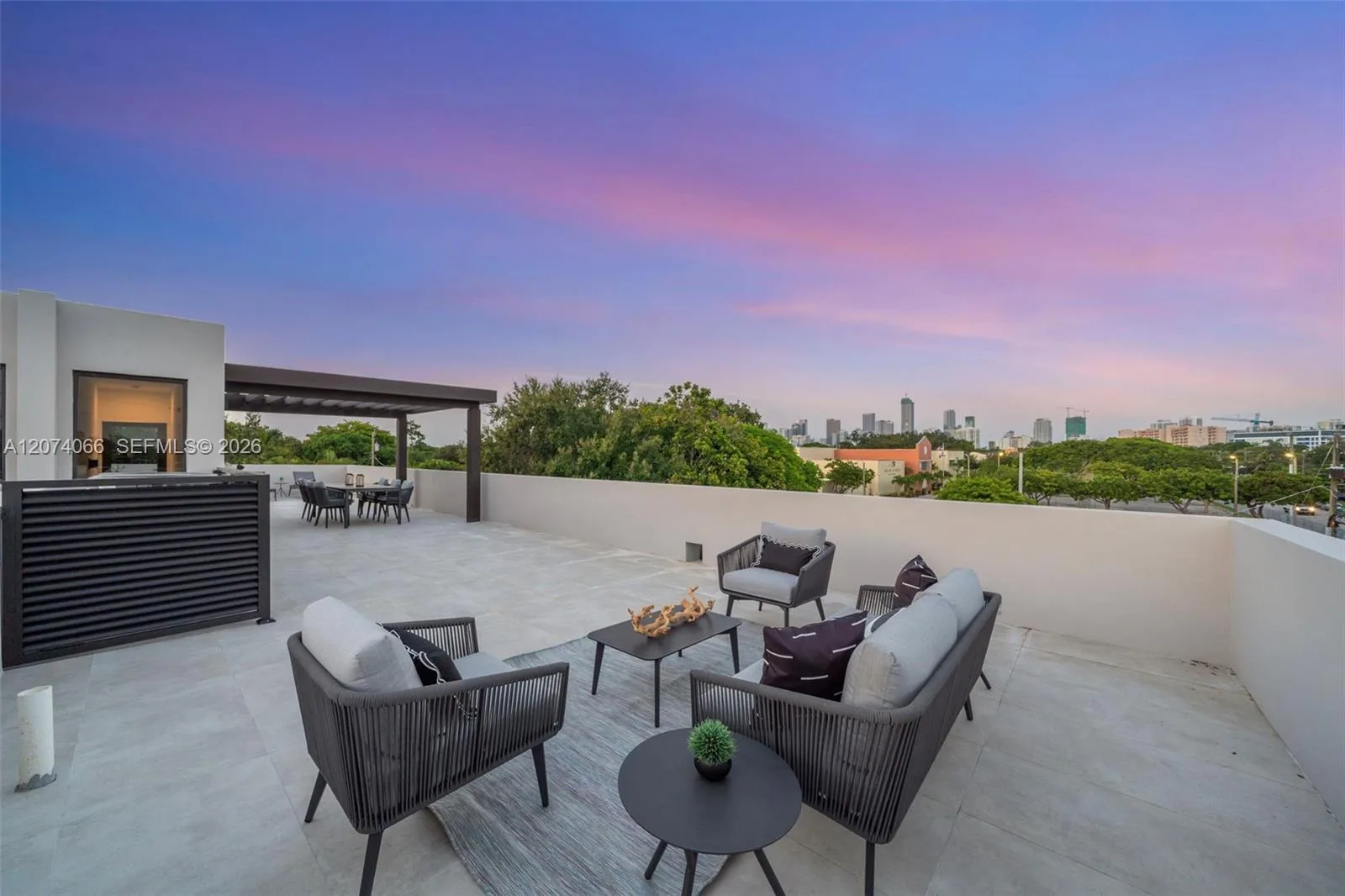 1431 SW 20th St, Miami, FL 33145 photo 2