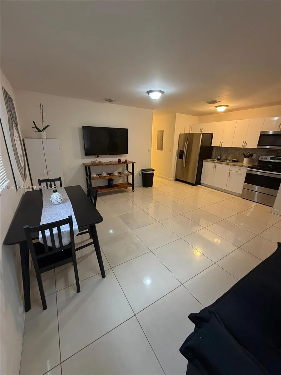 1132 NW 38th St # 1132, Miami, FL 33127 photo 3