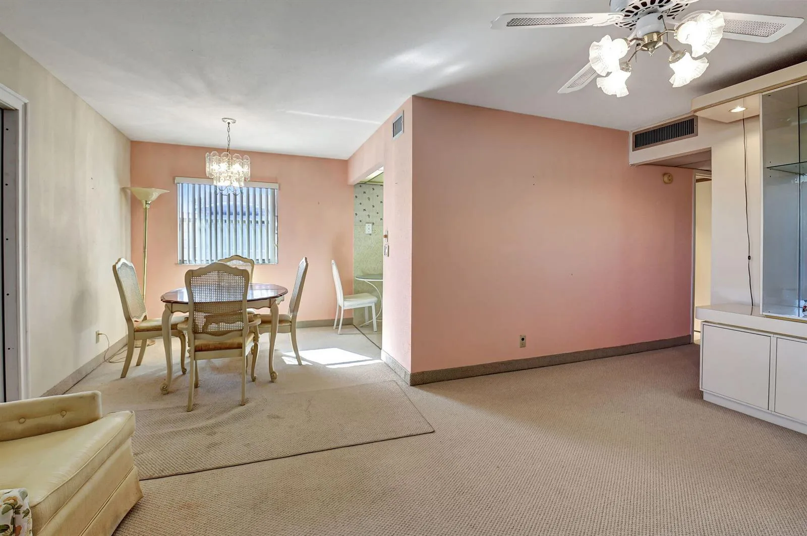 325 Saxony G, Delray Beach, FL 33446 photo 10