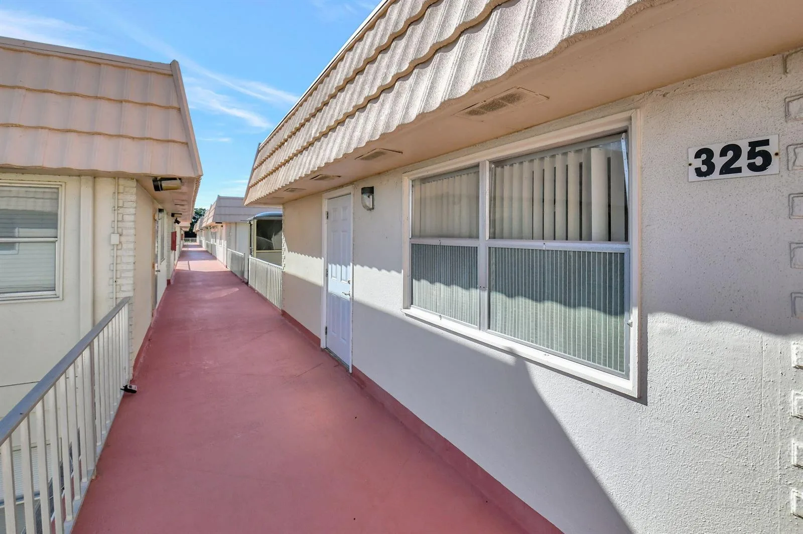 325 Saxony G, Delray Beach, FL 33446 photo 6