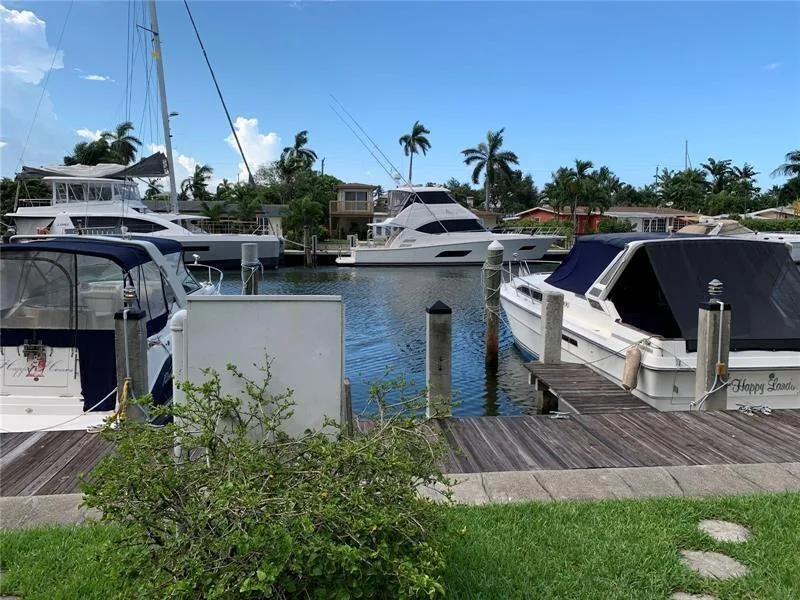 1525 SE 15th Street NE # 2, Fort Lauderdale, FL 33316 photo 2
